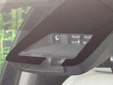 【トヨタセーフティセンス】走行中に前方の車両等を認識し、衝突しそうな時は警報とブレーキで衝突回避と被害軽減をアシスト。より安全にドライブをお楽しみいただけます。