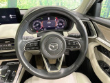 【純正革巻きステアリング】上質な革を使用することで、手にしっかり馴染みとても運転しやすいハンドルです♪