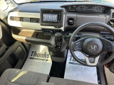 【HondaSENSING】衝突を予測してブレーキをかけたり、前のクルマとちょうどいい距離でついていったりできる多彩な安心・快適機能を搭載した先進の安全運転支援システムです。