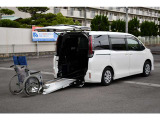 あなたに伝えたいことがまだまだたくさんあります。『坂出自動車』とWEBで入力し当店ホームページへお越しください。「坂出自動車」で検索して下さい。※車いすは見本です。
