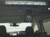 リヤ用ドライブレコーダー装備!これがあれば、相手方が危険運転をしてきた場合などでも客観的に証明でき、事故や事件の直接的な証拠の確保にも生り得ます。
