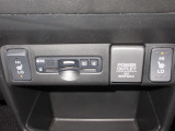 運転席&助手席シートヒーターが付いてます。寒い冬でもスイッチONで座面をあたたかくして、ドライブをさらに快適にしてくれます。HIとLOの2段階に温度設定が可能です。