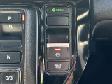 電子制御パーキングブレーキやオートブレーキホールド、ECONモードボタンなど、より運転を便利にする機能を装備しております!