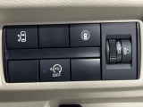 【パワースライドドア】スマートキーや運転席のスイッチでスライドドアの開閉が可能♪電動だから力を入れてドアを開ける必要が無く、小さいお子様でも、重い荷物を持っている時もラクに開け閉めできます♪
