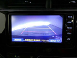 【バックモニター】・・・気になる後ろの見通しも、車庫入れに大活躍☆運転が困難な場所でも、しっかりサポート!心強い味方のモニターです♪