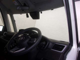 見通しのよいすっきりとした視界で、誰でも運転しやすいです。運転のしやすさは疲れにくさにも繋がりますよ♪