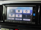 ナビゲーションは純正メモリーナビ(VXM-164VFi)を装着しております。AM、FM、CD、DVD再生、Bluetooth、フルセグTVがご使用いただけます。初めて訪れた場所でも安心ですね!