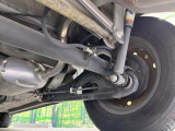 お車を安心してお乗りいただく為には、足回りの定期点検が欠かせません。サービスサポート(有償保証)では無料点検もご提供しており、安心のカーライフをお過ごしいただけるサポート体制が整っています。