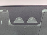 【プリクラッシュセーフティ】前方の車両等を検知し、衝突しそうな時は警報で注意を促し、ブレーキを踏む力をサポート。ブレーキを踏めなかった場合は衝突被害軽減ブレーキが作動、衝突回避をサポートします。