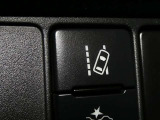 【LDA(レーンデパーチャーアラート)】&hellip;道路上の白線(黄線)をセンサーで認識し、ドライバーがウインカー操作を行わずに車線を逸脱する可能性がある場合、警報でお知らせします。