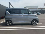 リヤスライド仕様となっていますので開け閉めの際、隣の車にドアをぶつける心配がございません☆