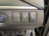 【オートマチックハイビーム(AHB)】フロントウインドウガラス上部に設置された前方カメラにより、前方車両のランプや街路灯などの明るさを判定し、自動的にハイビームとロービームを切り換えてくれます!