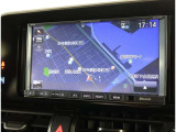 知らない道でも安心のナビ付き。