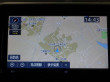 純正ナビを装備。タッチパネル式で使いやすく、お出かけもラクラクです。
