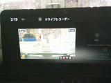 ドライブレコーダーの映像も映す事が可能です。