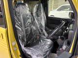 クッション性のあるセパレートシートで長時間の運転も疲れにくくなっております♪