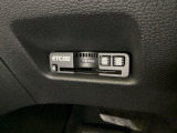 ハンドルの左下にETC2.0がついています。高速道路の料金所の通過も楽々です。 カードの取り出しもしやすい場所についています。