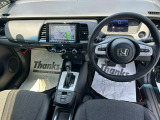 【HondaSENSING】衝突を予測してブレーキをかけたり、前のクルマとちょうどいい距離でついていったりできる多彩な安心・快適機能を搭載した先進の安全運転支援システムです。