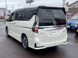 新潟市方面よりお車でお越しの際は、新新バイパス新発田インターから国道7号線、村上方面約2km左手側です。緑とピンクのガスタンクが目印です。_
