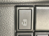 【パワースライドドア】スマートキーや運転席のスイッチでスライドドアの開閉が可能♪電動だから力を入れてドアを開ける必要が無く、小さいお子様でも、重い荷物を持っている時もラクに開け閉めできます♪