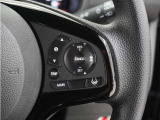 ◆アダプティブクルーズコントロール◆予め設定した車速内でクルマが自動的に加減速。前走車との適切な車間距離を維持しながら追従走行します。【LKAS】車線維持支援システムでステアリング操作を支援。