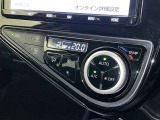 オートエアコンで快適な室内です。
