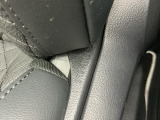 サイドSRSエアバッグ付きです!側方からの衝突の場合に対して作動し、衝撃を和らげてくれます。
