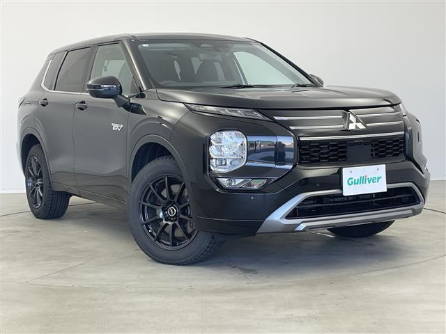 アウトランダー PHEV 2.4 P 4WD 本革シート