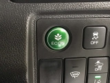 ★ECONスイッチ★ エコドライブを加速しよう!スイッチをONにすると、運転の仕方によるロスを抑え込み燃費をよくするようクルマが頑張ります(*^ー^*)燃費向上にチャレンジ♪
