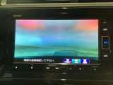 【バックカメラ】運転が苦手な方も車庫入れラクラクです!ギアをリバースに入れれば自動的に切り換わりますので、面倒な操作は不要です♪狭い駐車場もお車を傷つけず安心ですね!