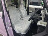 しっかりとした造りのシートで運転も快適に♪
