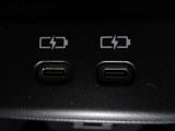 【USB給電】今では当たり前のUSB給電ソケットがついております。 スマホやデジカメなど出先や災害時の充電も可能です♪