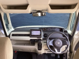 視界が大きくて運転のし易いNBOX(*^_^*)これが人気の秘訣の一つなんですよ(^^)/