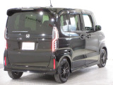 ボディクリーニング後、愛車をピカピカの状態へ保護するコーティング「ブライトパック」がおススメです!水垢がつきにくく、手入れがしやすくなりますよ!いつも愛車をきれいにしておきたい方におススメです。