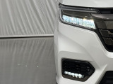 ★LEDヘッドライト搭載★ 白っぽく光る明るく省電力なLEDライト!先進的な白い輝きでフロントフェースを引き締めます☆