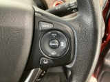 【アダプティブ・クルーズ・コントロール】予め設定した車速内でクルマが自動的に加減速。 前走車との適切な車間距離を維持しながら追従走行し、高速道路でのドライバーの疲労を軽減してくれる嬉しい機能付♪