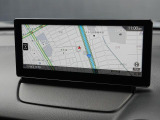マツダコネクトの8.8インチワイドセンターディスプレイです。『Android Auto』『Apple CarPlay』や独自のコネクテッドサービスに対応したインターフェイスシステムです。