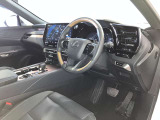 コックピットのような運転席は、ドライバーの運転する楽しさをさらに引き立ててくれます。
