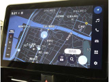 純正ナビを装備。タッチパネル式で使いやすく、お出かけもラクラクです。