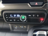 オートエアコンや運転席にはシートヒーターが装備されております!四季を通じて快適にお過ごしいただけます☆