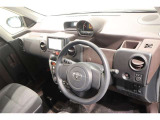 運転席周りは遊びにも通勤にも普段のお買い物にもピッタリ。日々のドライブに居心地のよいレイアウトです。
