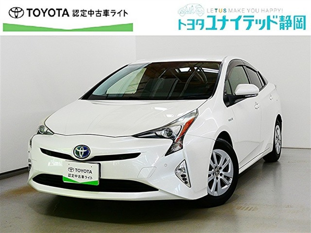 トヨタ プリウス 