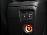 電動のスライドドアで楽々スムース!運転席からも開閉の操作もできます♪キーのスイッチひとつで自動開閉できる便利な機能もついてます♪