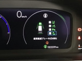 ホンダが推し進める総合先進安全装備のセンシング搭載! 衝突や斜線はみだしなどの危険が予測される時、センサーが警告。ヒューマンエラーを高度先進技術が補完してくれます。