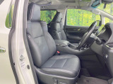 運転席シート廻りは使用感も少なく、良好な状態となっています。