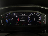 ナビや様々な画面を映し出せるDigital Cockpit Pro装備しております。