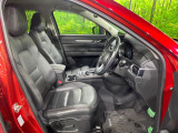 運転席シート廻りは使用感も少なく、良好な状態となっています。丁寧に使われていたことがよくわかりますね。