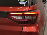 LEDテールライトです。省電力、高輝度のLEDは明るく照らすので夜間運転時の視認性を高めます。スタイリッシュな見た目で細かいところもこだわりたいあなたに!