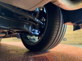 お車を安心してお乗りいただく為には、足回りの定期点検が欠かせません。サービスサポート(有償保証)では無料点検もご提供しており、安心のカーライフをお過ごしいただけるサポート体制が整っています。