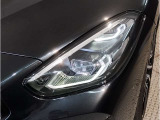 エンジェルアイ、イカリングと呼ばれるBMWのライトの正式名称は「コロナリング」です。一目でBMWとわかる伝統のデザインです。